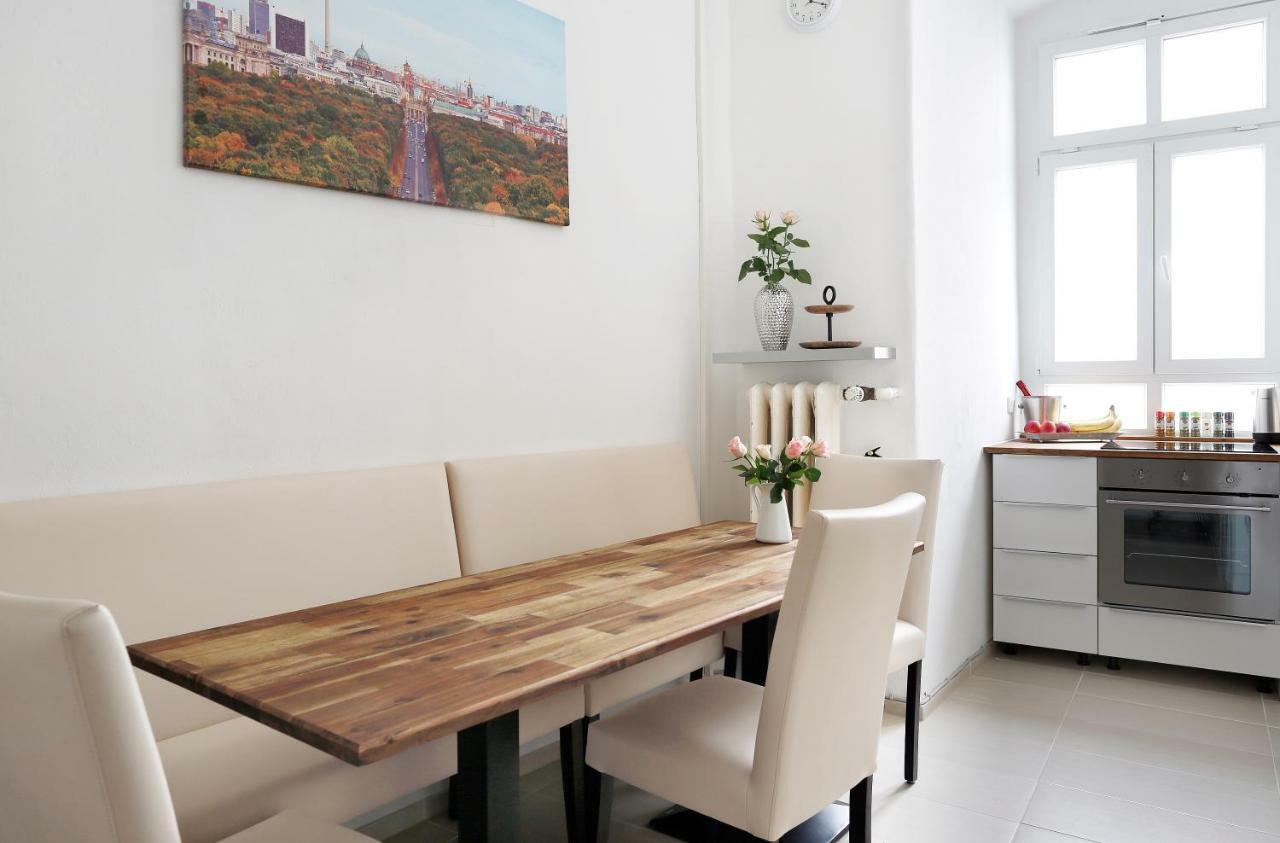 Droy By Rockchair Apartments L Superhost Status L 2 Bedroom Boxspringbeds Next To Center "Kurfuerstendamm" - Cozy Family & Business Flair Welcomes You! Berlin Exterior photo